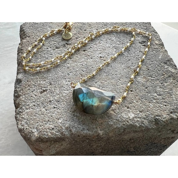 *Sloane* Labradorite Gemstone Rosary Choker - Picture 6 of 6